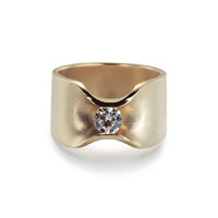 Ring aus der Serie Devotion