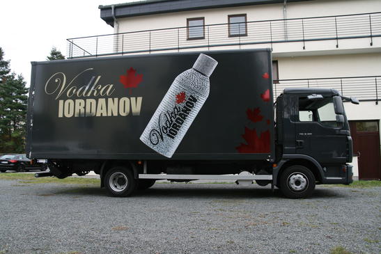 Niko Iordanov Swiss Money accepted Vodka Schweizer Franken Europaweiter Export Niko Iordanov Swiss Money accepted Vodka Schweizer Franken Europaweiter Export