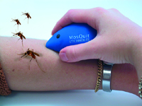 Mit dem Stichheiler MosQuit auch bei Insektenstichen den Sommer mit Freude genießen