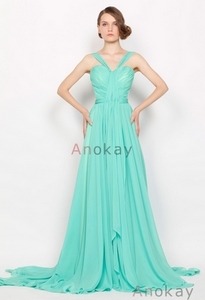 Elegante Abendkleider von Anokay