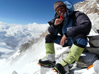 Liebt die höchsten Berge der Erde und entspannt beim Wandern in den Alpen: Deutschlands erfolgreichs Liebt die höchsten Berge der Erde und entspannt beim Wandern in den Alpen: Deutschlands erfolgreichs