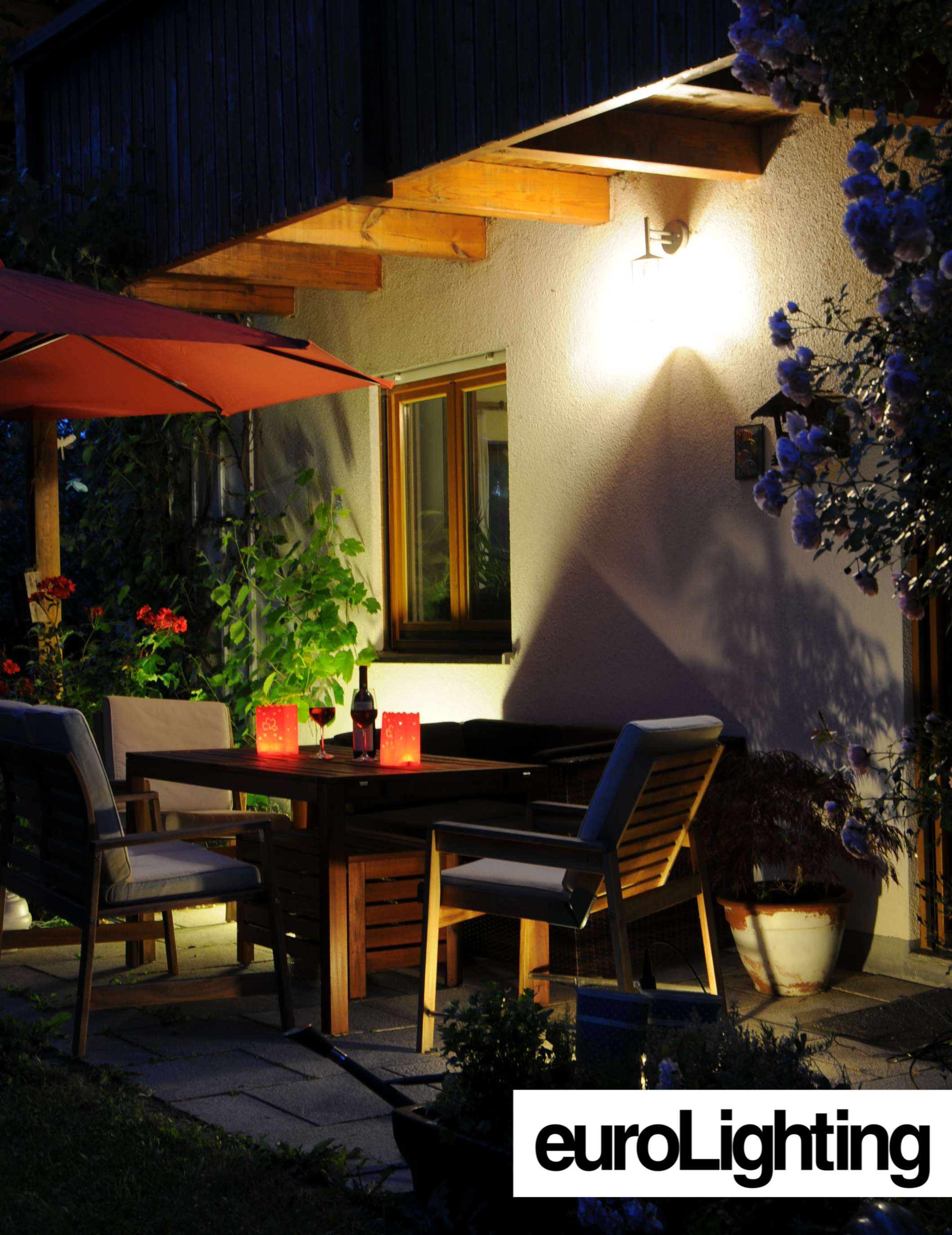 Mit der LED-Balloonlampe von euroLighting lässt sich der Sommer in und mit der Natur genießen. Mit der LED-Balloonlampe von euroLighting lässt sich der Sommer in und mit der Natur genießen.