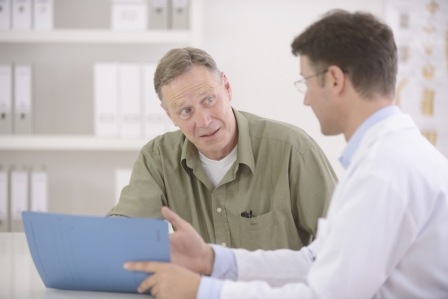Im Gespräch zwischen Arzt und Patient gibt es Defizite Im Gespräch zwischen Arzt und Patient gibt es Defizite