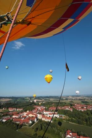 Ein buntes Schauspiel über Bad Griesbach beim Ballooning Ein buntes Schauspiel über Bad Griesbach beim Ballooning