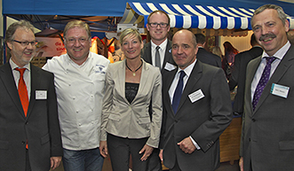 Peter Joppa, Frank u. Christine Schwarz sowie Sören Link, Stefan Dietzfelbinger, Ralf Meurer (v. l.)