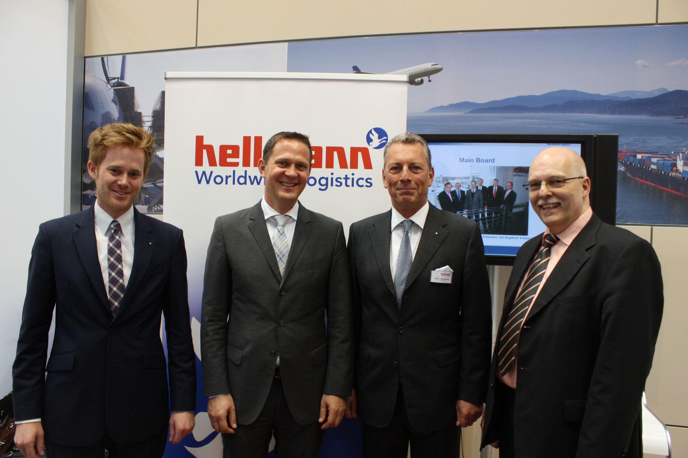 v.l.: Henning Pottharst (Hellmann),Stefan Reidy (arviem), Felix Scherberich, Jörn Taucke (arviem) v.l.: Henning Pottharst (Hellmann),Stefan Reidy (arviem), Felix Scherberich, Jörn Taucke (arviem)