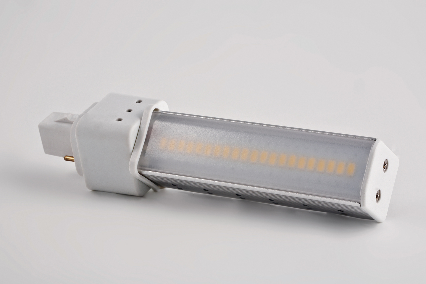 Dieses Leuchtmittel ersetzt eine 18W Kompaktleuchtstofflampe Dieses Leuchtmittel ersetzt eine 18W Kompaktleuchtstofflampe