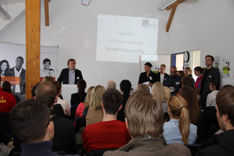Eröffnung des vierten Career Days durch Prof. Dr. Thomas Döbler Eröffnung des vierten Career Days durch Prof. Dr. Thomas Döbler