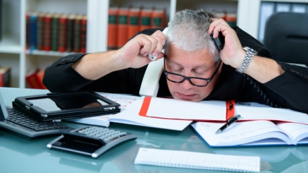 Chronischer Stress kann uns vorzeitig ergrauen lassen Chronischer Stress kann uns vorzeitig ergrauen lassen