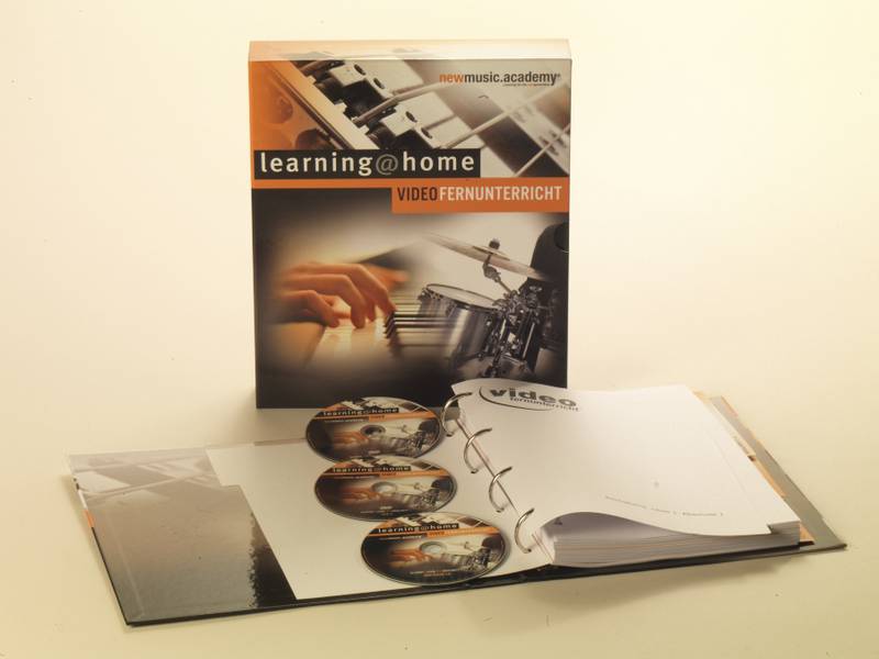 Der Video-Fernunterricht für Klavier der Online-Musikschule newmusicacademy.de Der Video-Fernunterricht für Klavier der Online-Musikschule newmusicacademy.de
