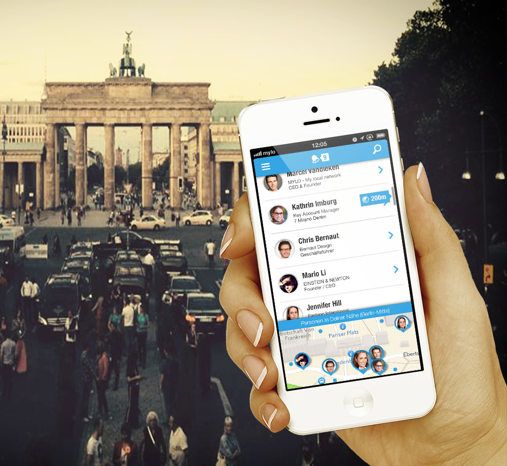 Die MYLO-App in Aktion vor dem Brandenburger Tor in Berlin Die MYLO-App in Aktion vor dem Brandenburger Tor in Berlin