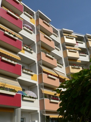 ThermoAss Klimaschutzfassade mit fortwährender Fassadenoptik