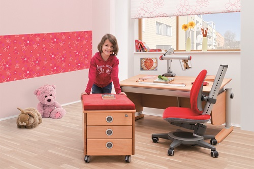 Mitwachsender Schreibtisch von moll Mitwachsender Schreibtisch von moll