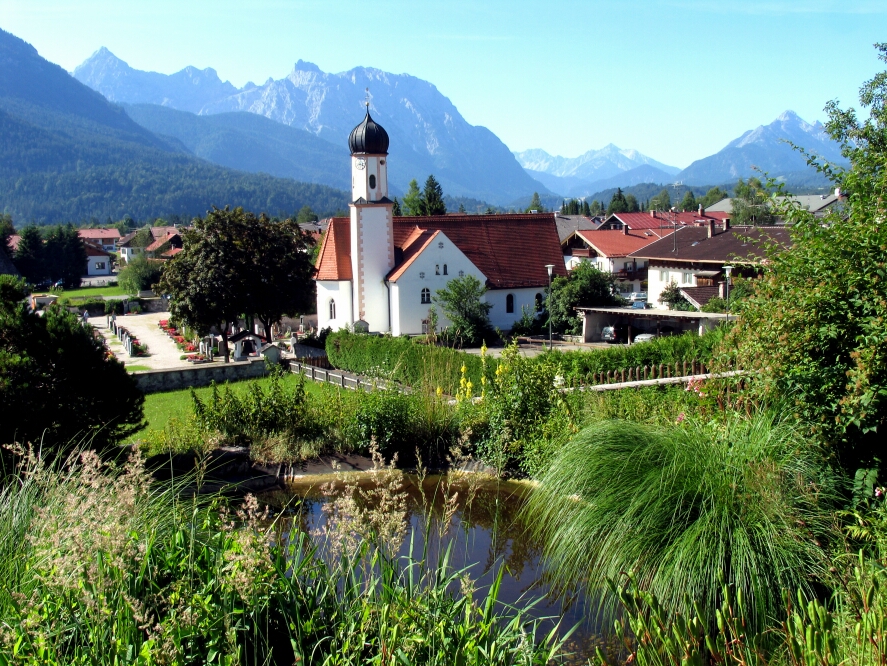 Wallgau in Bayern / Blick auf St. Jakob Wallgau in Bayern / Blick auf St. Jakob