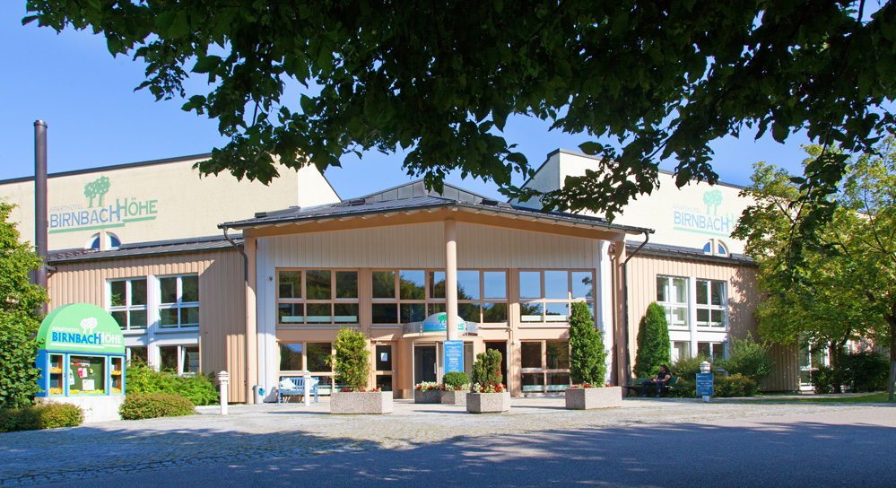 Das Aparthotel Birnbachhöhe in Bad Birnbach feiert 20-jähriges Jubiläum. Das Aparthotel Birnbachhöhe in Bad Birnbach feiert 20-jähriges Jubiläum.