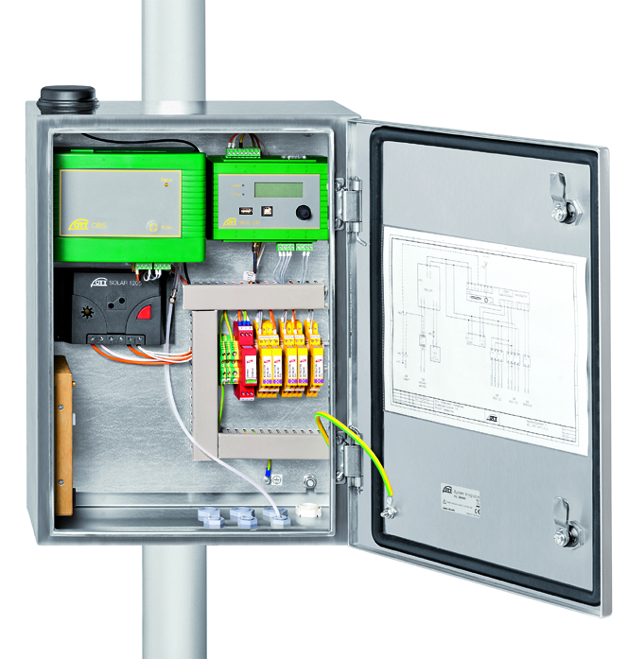 Die neuen OTT HydroSysteme wurden speziell für solarversorgte, autarke Messstationen entwickelt. Die neuen OTT HydroSysteme wurden speziell für solarversorgte, autarke Messstationen entwickelt.