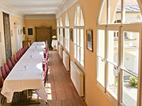 Die Galerie des Schlosses kann als Tagungs- und Seminarraum genutzt werden. Bild: Schloss Guteneck. Die Galerie des Schlosses kann als Tagungs- und Seminarraum genutzt werden. Bild: Schloss Guteneck.