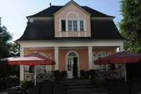 In der schönen Villa Biedermeier in Marburg findet am 23.9. der ladies dental talk statt In der schönen Villa Biedermeier in Marburg findet am 23.9. der ladies dental talk statt