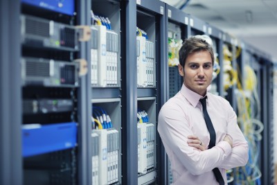 Ping T&S ist Experte für die sichere Reinigungsprozesse komplexer Serverräume, Rechenzentren und PC-