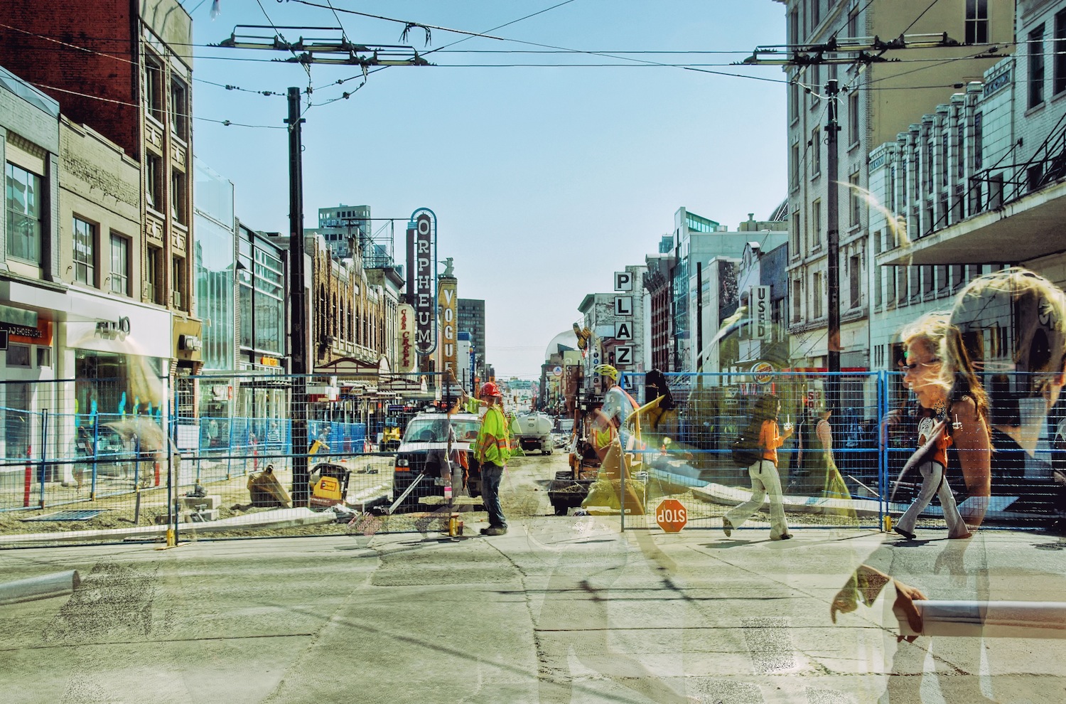 Das Gewinnerfoto von Silke Schu?le: Robson Street 2013 Das Gewinnerfoto von Silke Schu?le: Robson Street 2013