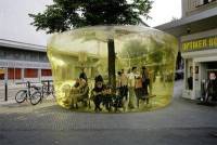 Blumentopf- eine Instalation von Marco Canevacci während den 48-Stunden-Neukölln 2008