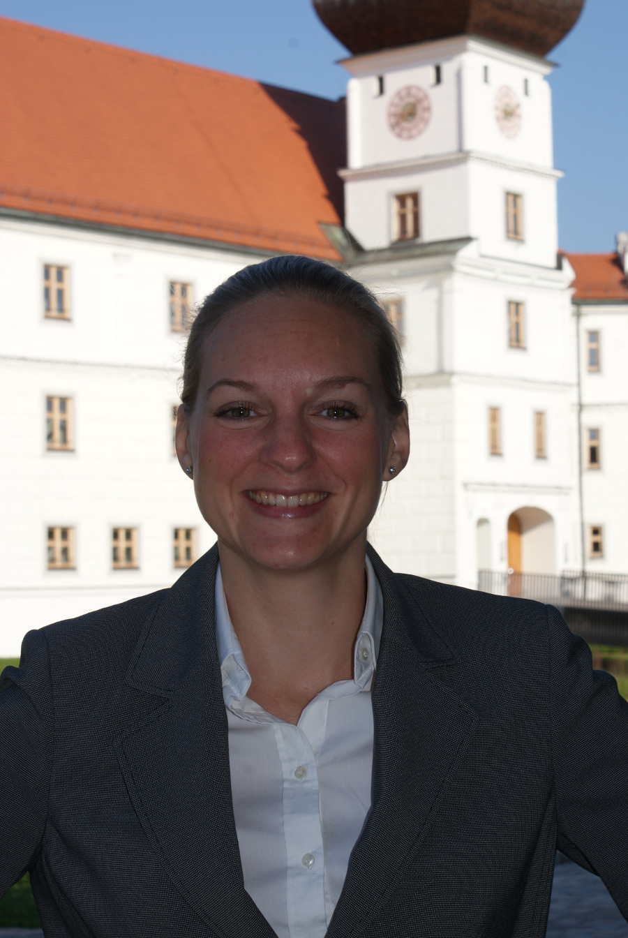 Verena Nier ist neue Veranstaltungsleiterin im Tagungszentrum Schloss Hohenkammer Verena Nier ist neue Veranstaltungsleiterin im Tagungszentrum Schloss Hohenkammer