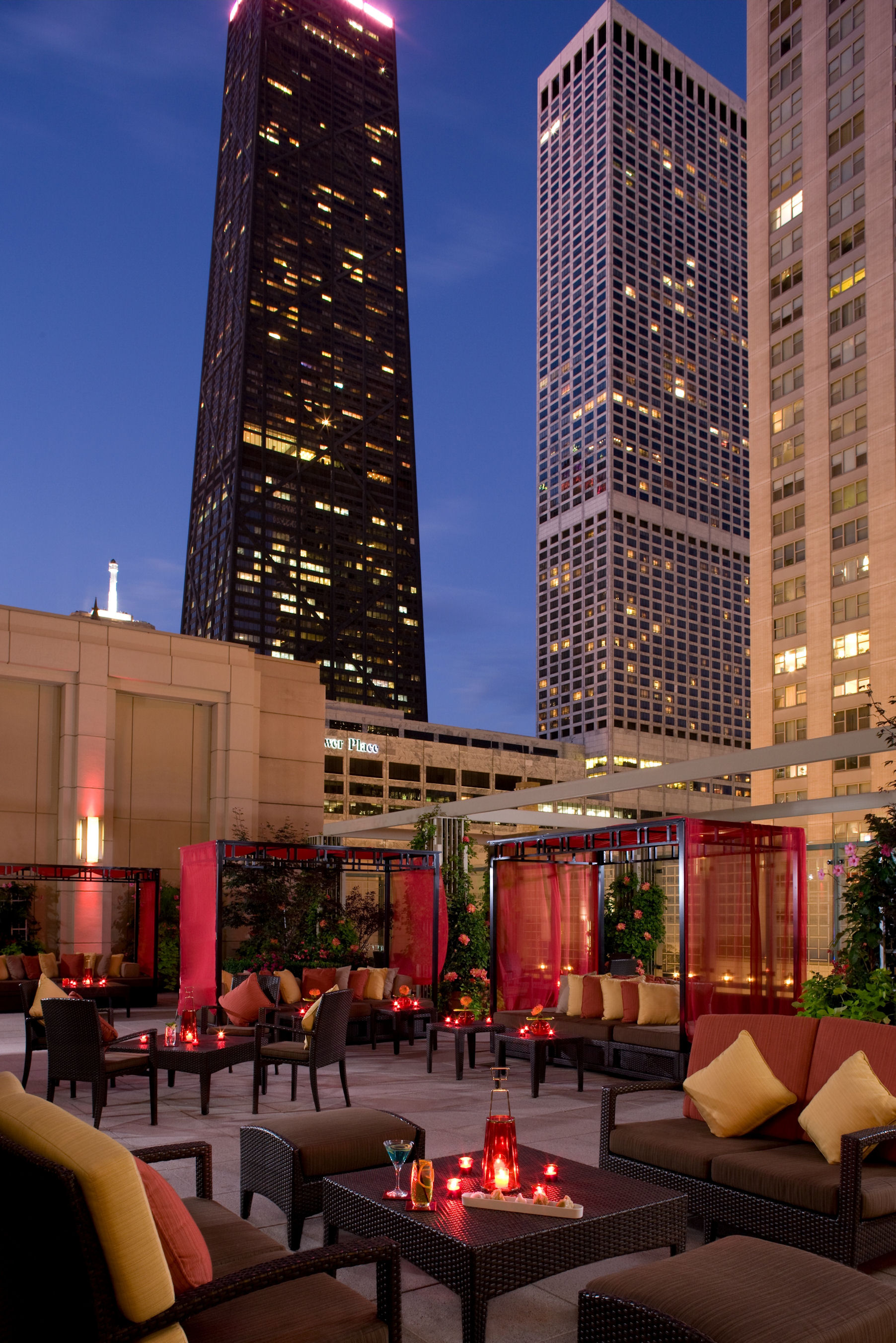 Die Außenterrasse des?Shanghai Terrace? im Peninsula Hotel Chicago