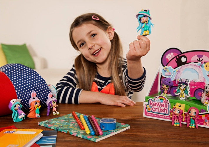 Kleine Geschenke wie die neuen Kawaii Crush Püppchen versüßen Mädchen den Start in die Schule. Kleine Geschenke wie die neuen Kawaii Crush Püppchen versüßen Mädchen den Start in die Schule.