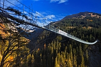 Hängebrücke am Lechweg (c) KDG Mediascope Lechtal Tourismus (Österreichs Wanderdörfer)