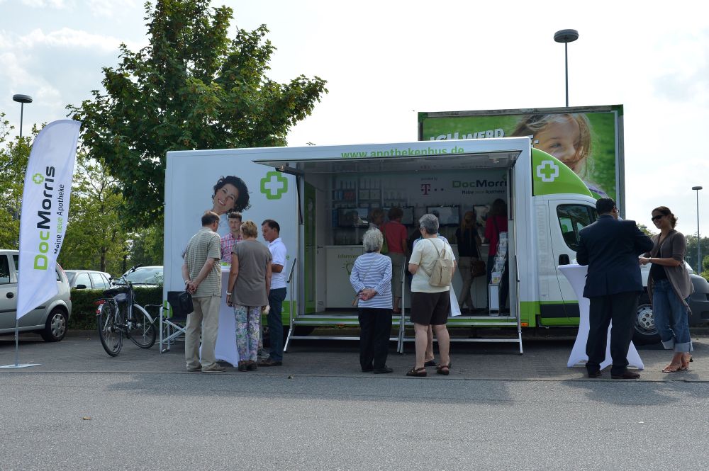 Der DocMorris-Apothekenbus in Timmendorfer Strand. Der DocMorris-Apothekenbus in Timmendorfer Strand.
