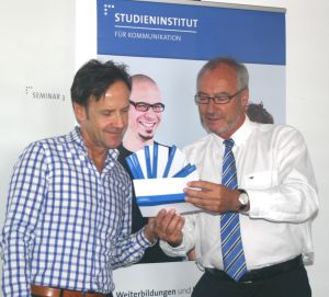 Siegerin des Stipendiums zum/zur Veranstaltungsfachwirt/in (IHK) steht fest Siegerin des Stipendiums zum/zur Veranstaltungsfachwirt/in (IHK) steht fest