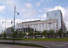 Der Büro-/Geschäftshauskomplex „Universitätsplatz“ in der Magdeburger Innenstadt
