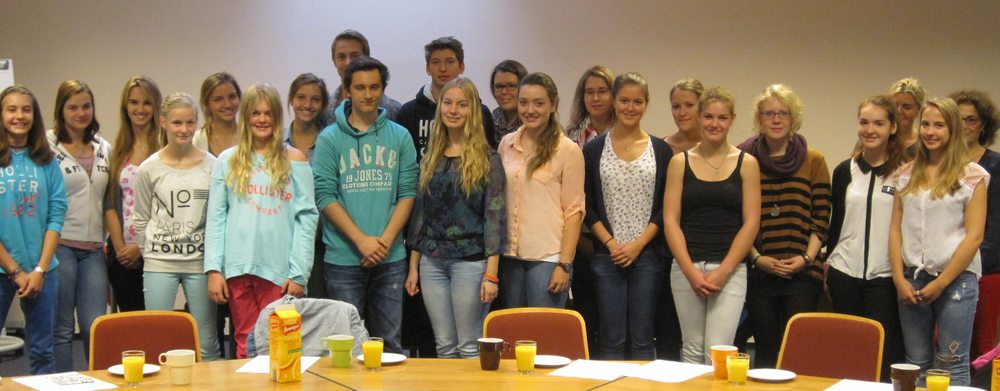 Die Schüler des Kopernikus Gymansiums Bargteheide bei der Feierstunde (Foto: Dr. Stiftung Völkervers Die Schüler des Kopernikus Gymansiums Bargteheide bei der Feierstunde (Foto: Dr. Stiftung Völkervers