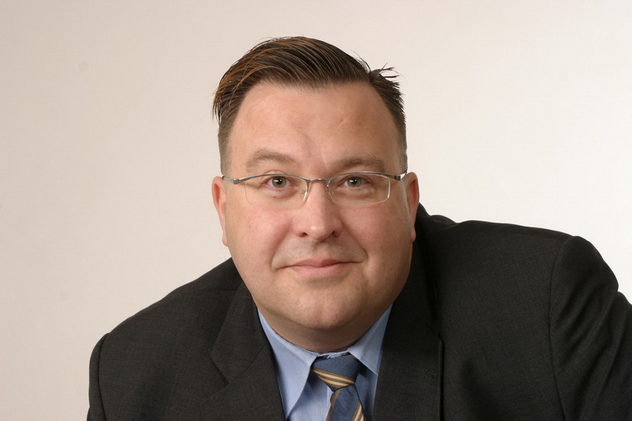 Norbert Schuster - Experte für Leadmanagement, Inbound-Marketing und Social Media Norbert Schuster - Experte für Leadmanagement, Inbound-Marketing und Social Media