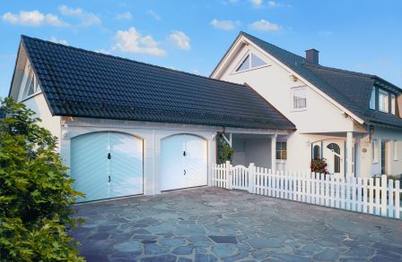 Fertiggarage von ZAPF in einem Wohngebiet Fertiggarage von ZAPF in einem Wohngebiet