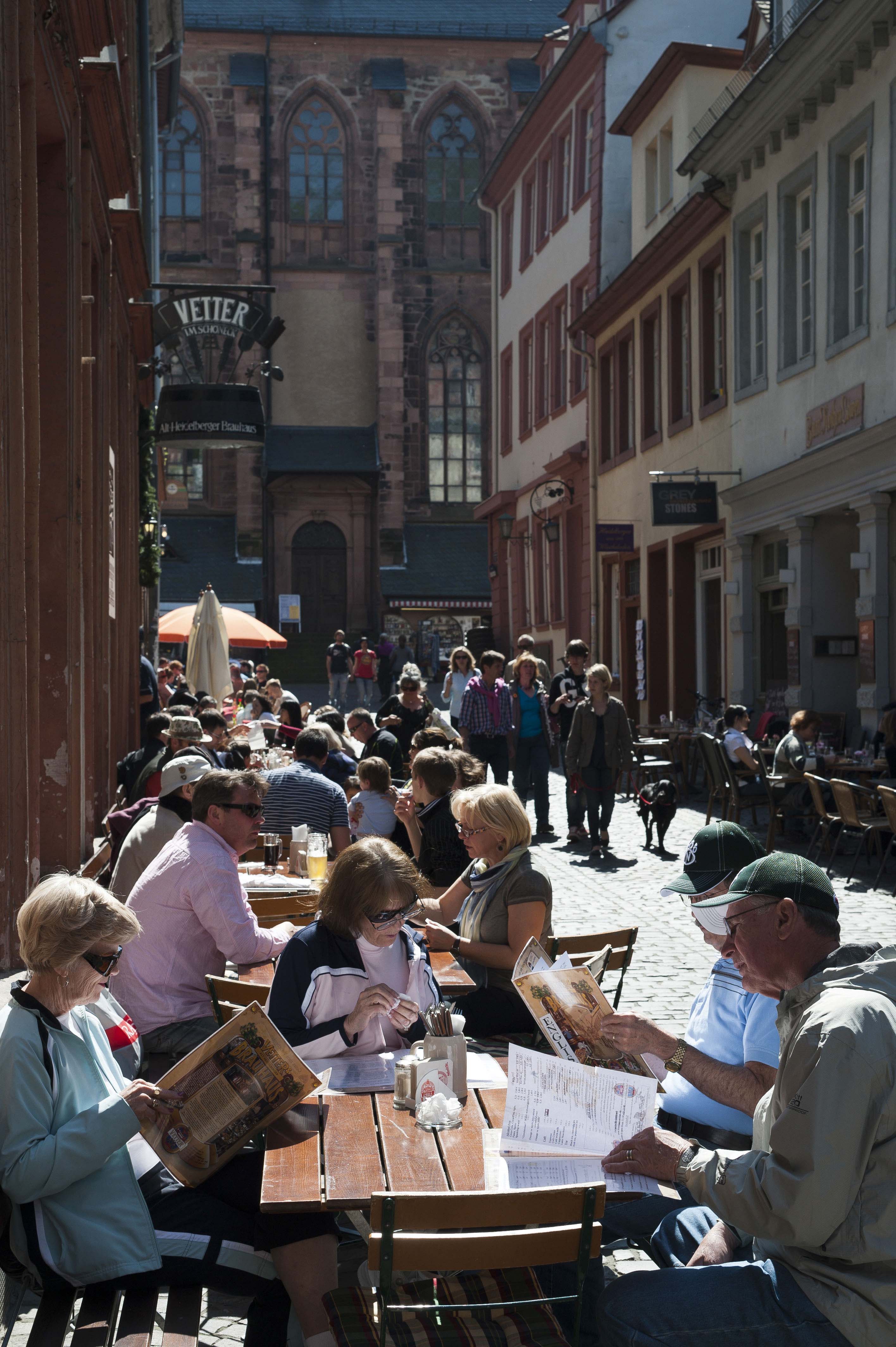 Bei einem exklusiven Streifzug durch die Altstadt können Gäste Heidelbergs Gaumenfreuden genießen.