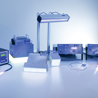Bild: DELOLUX Lampenprogramm (©DELO) Bild: DELOLUX Lampenprogramm (©DELO)