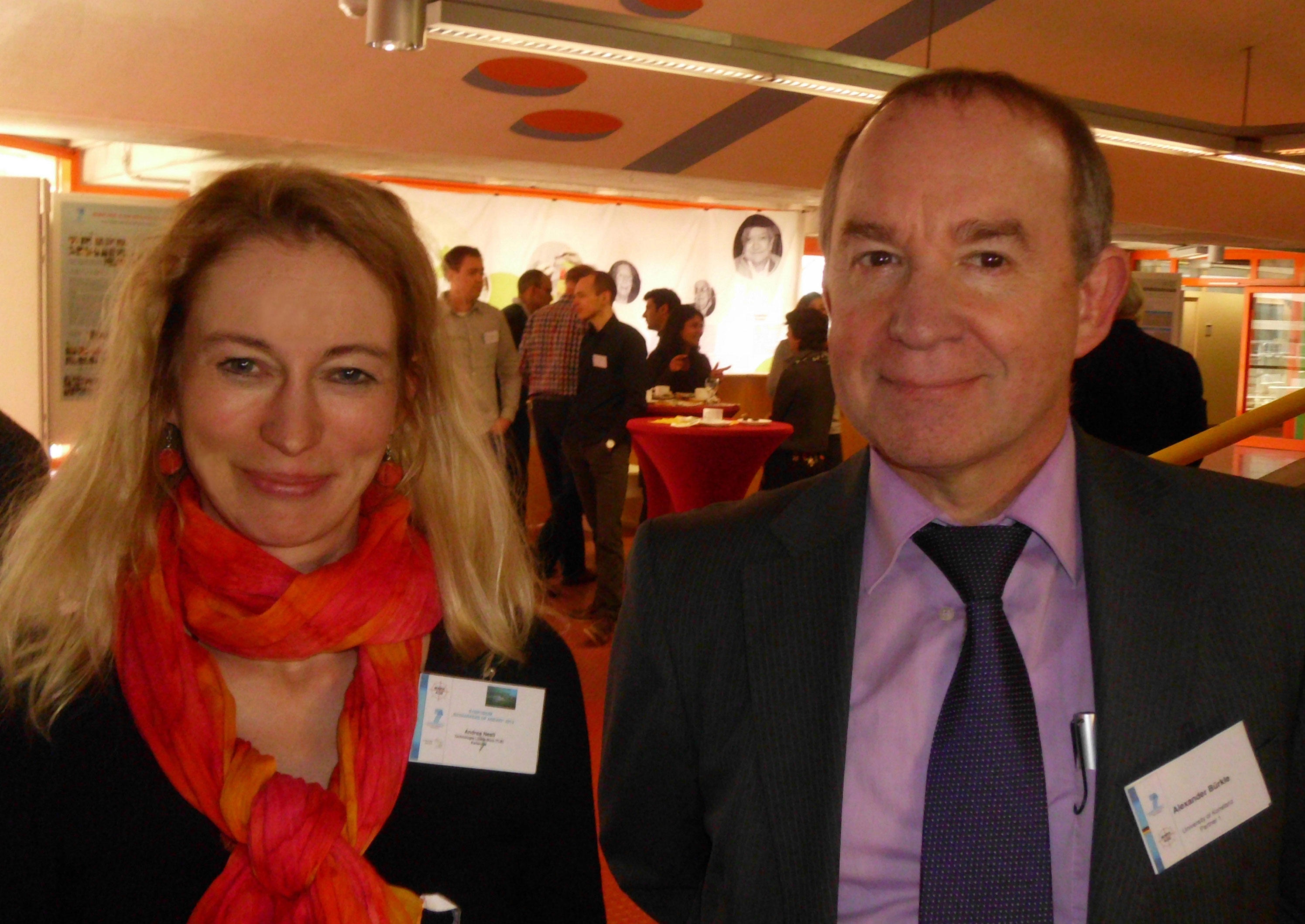 Prof. Alexander Bürkle, Leiter des EU-Projektes MARK-AGE, und Dr. Andrea Nestl, TLB-Innovationsmanag