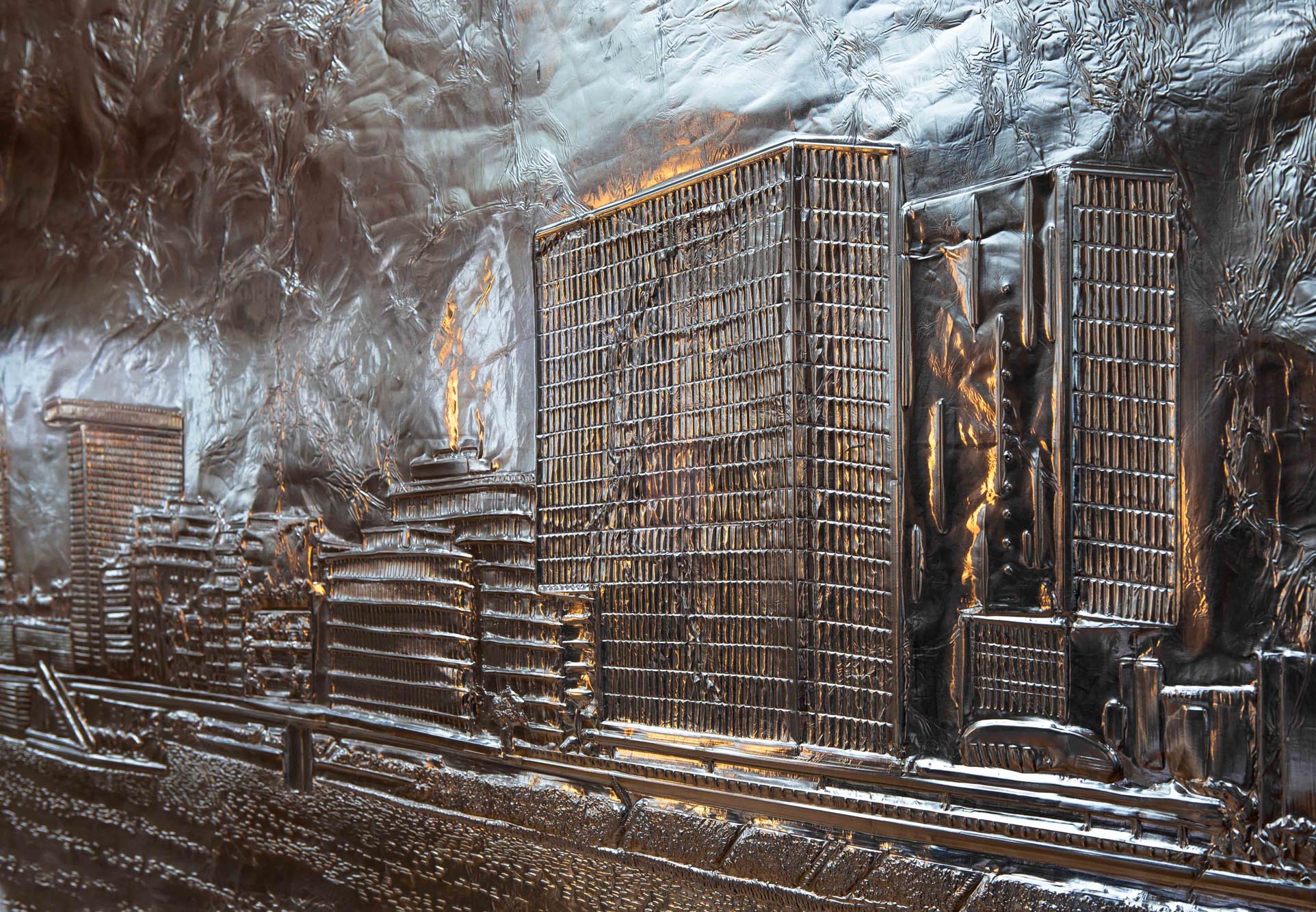 Alujet Universal unterstützt Künstler, die mit Aluminium Kunst schaffen möchten