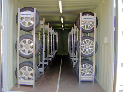  In den ELA-Lagercontainern können bis zu 200 Reifen kühl und trocken überwintern.