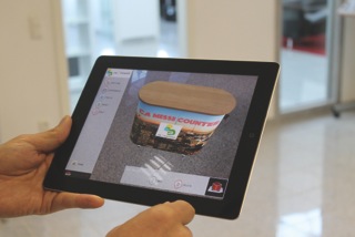 Augmented Reality – Weltneuheit für die virtuelle Projektion auf Messetour. 