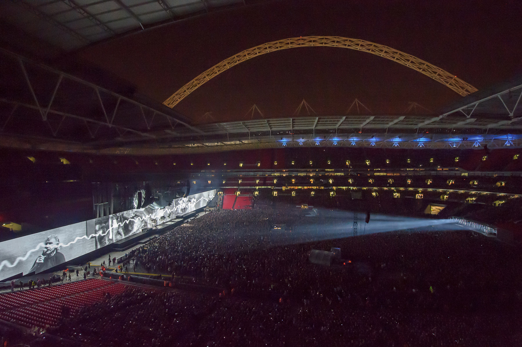 XL Video und Panasonic Projektoren im Wembley Stadion XL Video und Panasonic Projektoren im Wembley Stadion