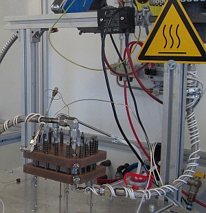 Prüfstand: Tests mit einem Methanol-Dampfreformer für ein Brennstoffzellensystem. Foto: OWI Prüfstand: Tests mit einem Methanol-Dampfreformer für ein Brennstoffzellensystem. Foto: OWI
