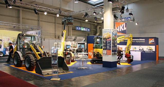 HKL BAUMASCHINEN präsentiert auf der Agritechnica einen Querschnitt seines breiten Produktsortiments