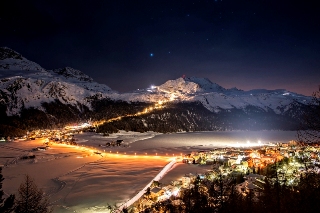 Beleuchtete Piste der Private Corvatsch Night