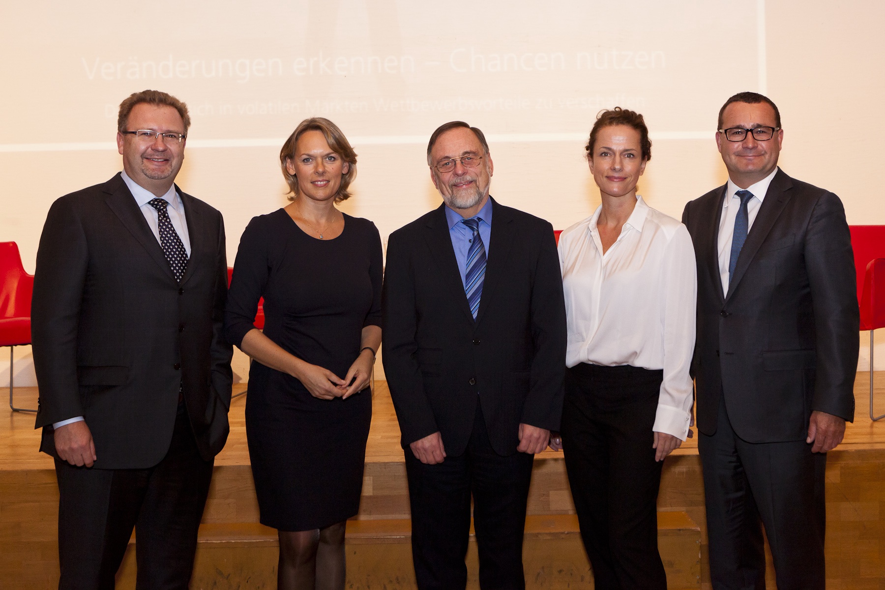 vlnr Oliver Herkommer, Ute Brucker, Dr. Peter Kulitz, Claudia Michelsen, Jörg Herkommer