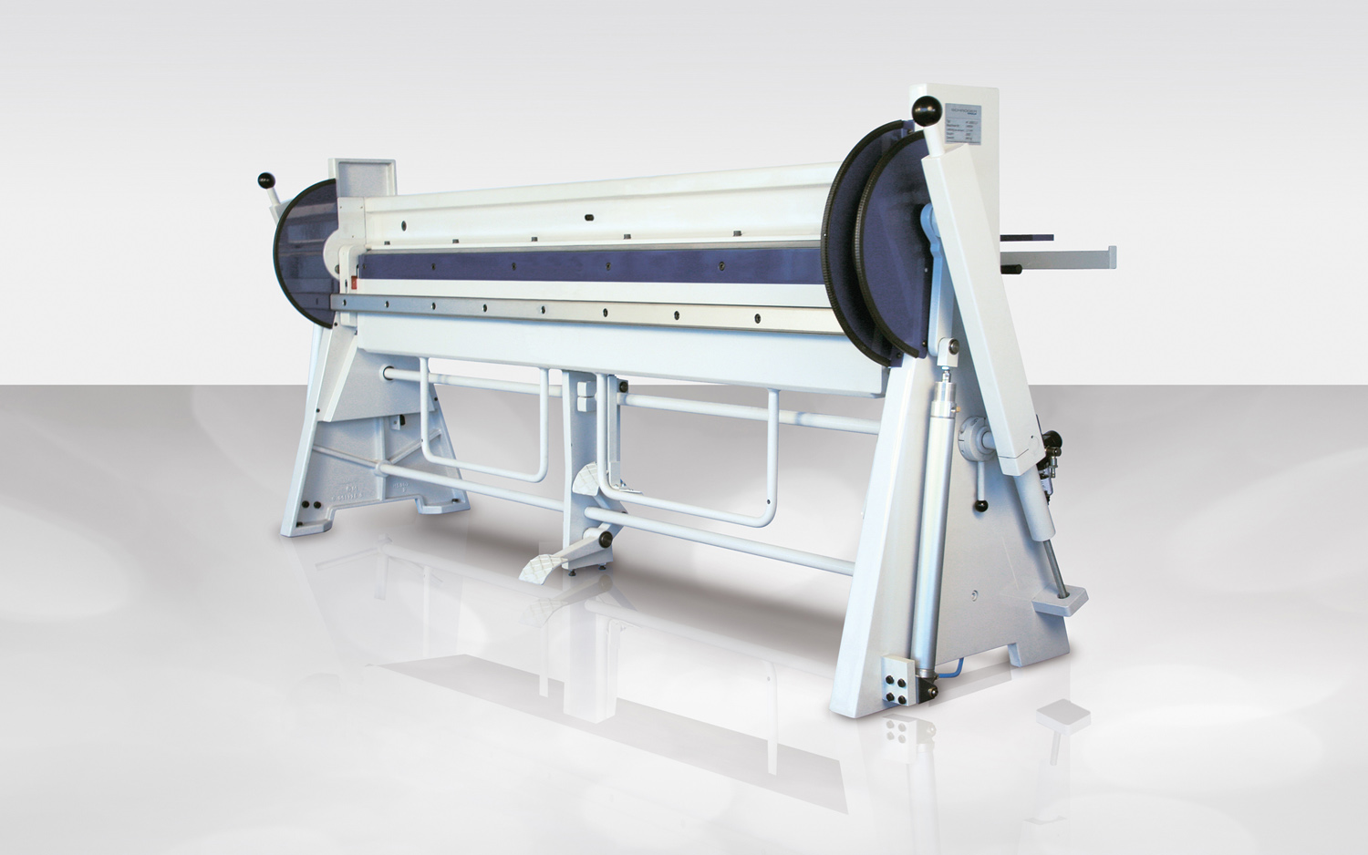 Die aktuelle Abkantbank AK von Hans Schröder Maschinenbau Die aktuelle Abkantbank AK von Hans Schröder Maschinenbau