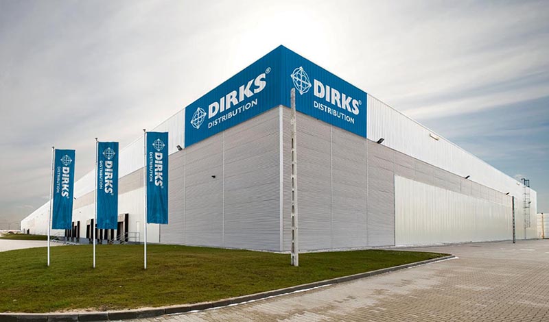 In Distributionszentren wie diesem in Breslau betreut die DIRKS Group Kundenprojekte im ECommerce. In Distributionszentren wie diesem in Breslau betreut die DIRKS Group Kundenprojekte im ECommerce.