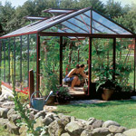 Ein Gewächshaus bringt Idylle in den Garten. Und Gemüse und Blumen finden hier optimale klimatische Ein Gewächshaus bringt Idylle in den Garten. Und Gemüse und Blumen finden hier optimale klimatische