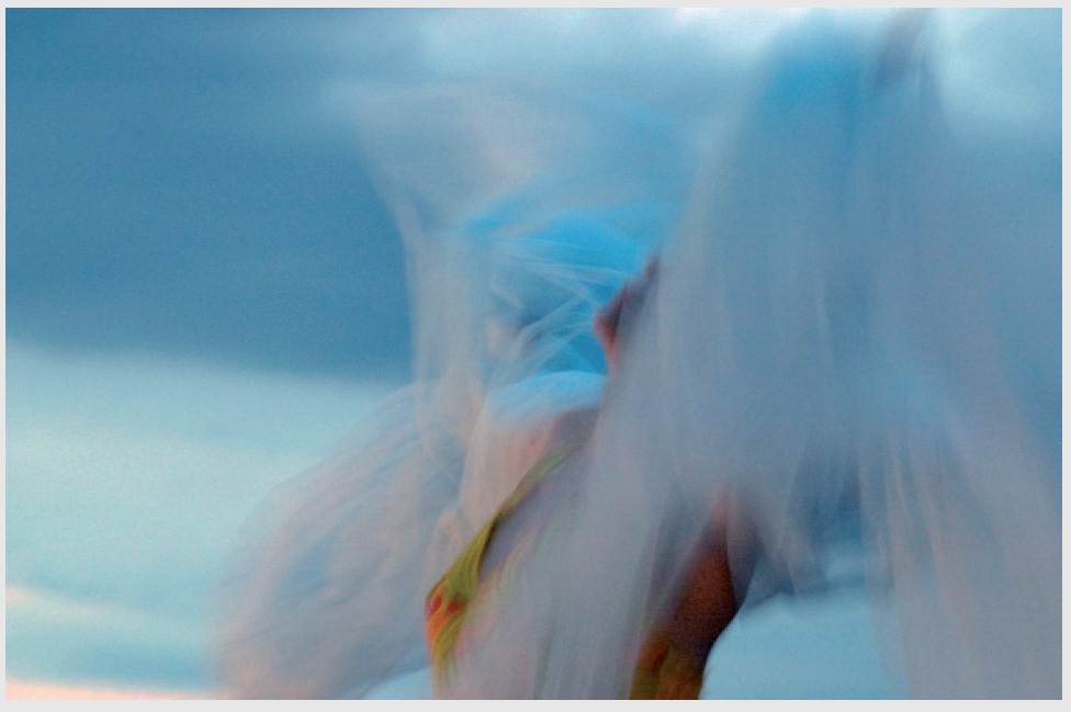 Mit der Ausstellung von Corinna Rosteck feiert die Galerie ?Edition Camos? gleichzeitig ihr dreijähr Mit der Ausstellung von Corinna Rosteck feiert die Galerie ?Edition Camos? gleichzeitig ihr dreijähr